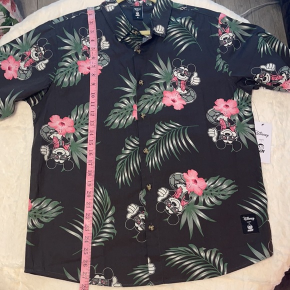 Men’s Neff Disney Collection Floral Hawaiian Mickey Mouse shirt in Size medium - Picture 6 of 6
